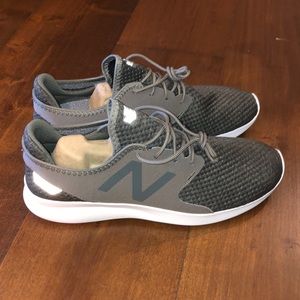 NWOT New Balance Response 2.0 Shoes Sz 11